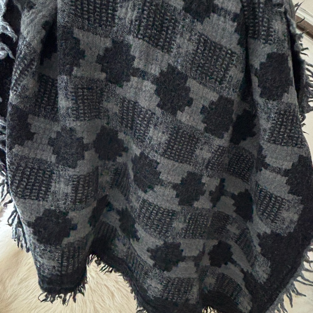 Thick wool scarf